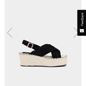 Black flatform sandals